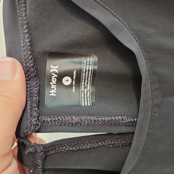 Hurley Cover-up - Picture 3 of 3